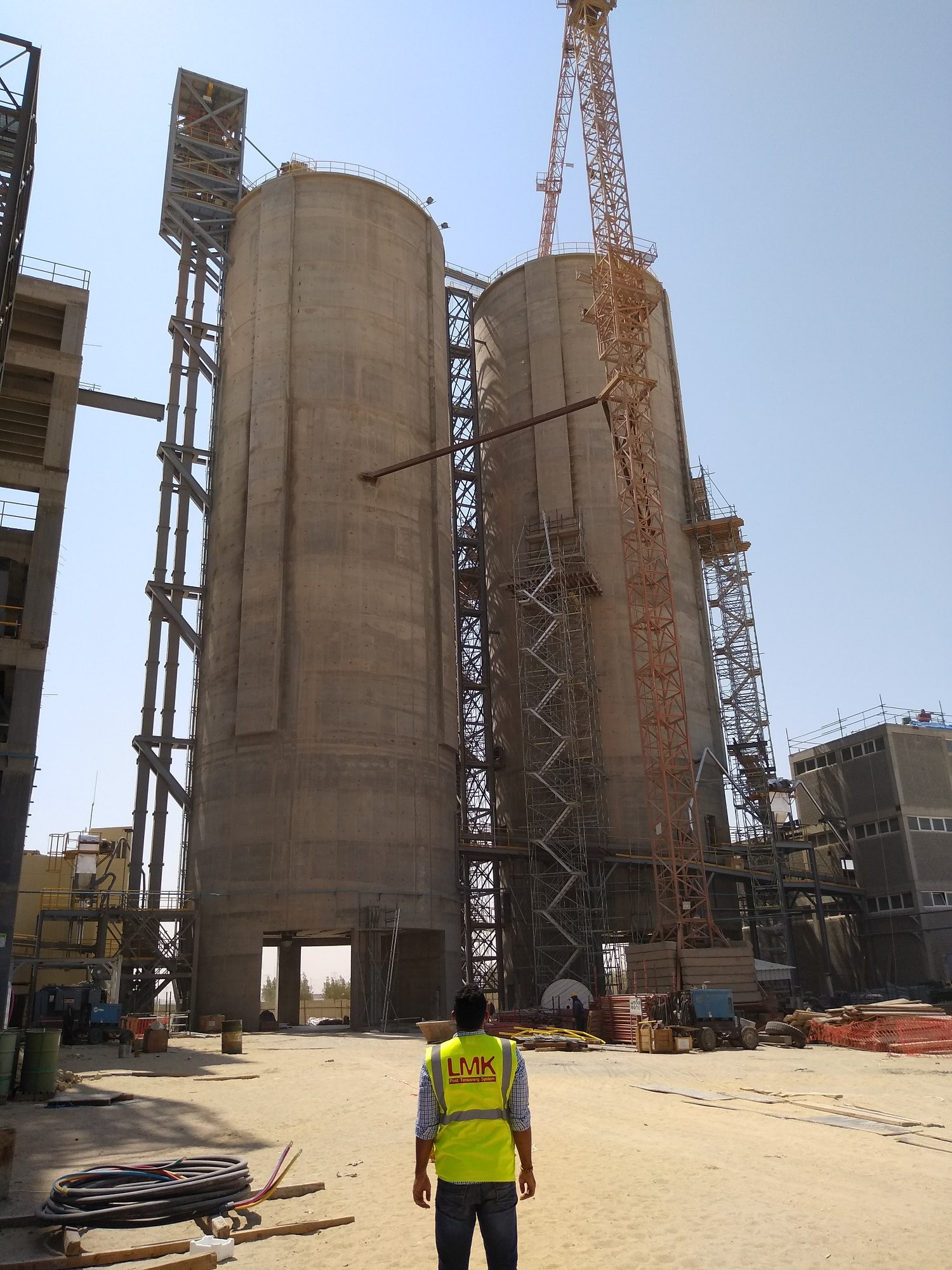 cement-factory-concrete-silos